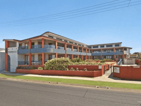Lennox Point Holiday Apartments - Foster Accommodation 0