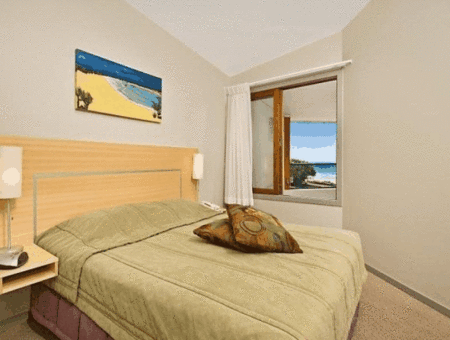 Lennox Point Holiday Apartments - Foster Accommodation 4