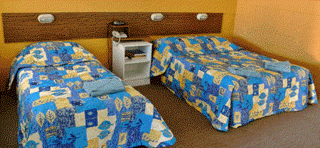 A & A Motel - Foster Accommodation 1