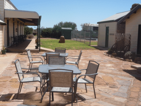 Nuttbush Retreat Caravan Park - Foster Accommodation