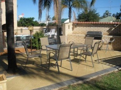 Alamo Motel - Foster Accommodation 0