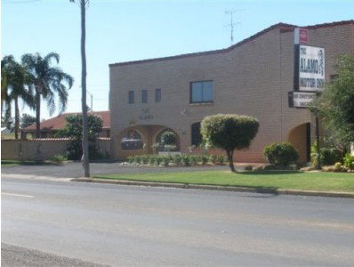 Alamo Motel - Foster Accommodation 4
