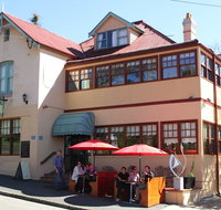 Jamison House And The Rooster Restaurant - Foster Accommodation