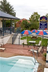 Best Western Motel Farrington - Foster Accommodation 4