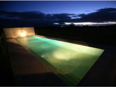 Tonic Hotel - Foster Accommodation 3