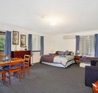 Ambleside Bed and Breakfast Cabins - Foster Accommodation