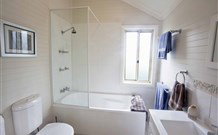 Curlew Cottage Bed And Breakfast - Foster Accommodation 0