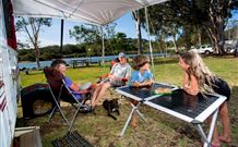 Oakbourne Cottage, Gingers Creek - Foster Accommodation 2
