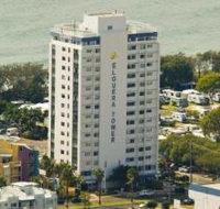 Elouera Tower Beachfront Resort - Foster Accommodation
