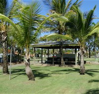 Poinciana Tourist Park - Foster Accommodation