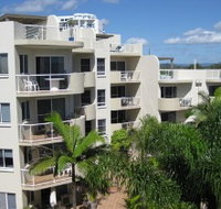 The Burlington Holiday Apartments - Foster Accommodation