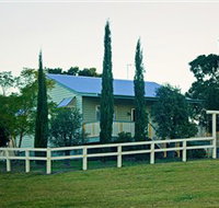 Milford Country Cottages - Foster Accommodation