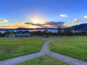 Inland Waters Holiday Parks Lake Glenbawn - Foster Accommodation 0