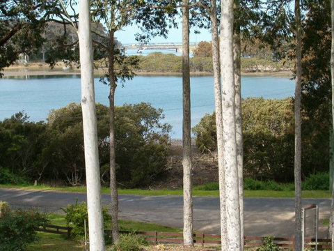 Lavender Point Holiday Units - Foster Accommodation 2
