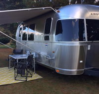 Silver Bullet Airstream Accommodation - Foster Accommodation