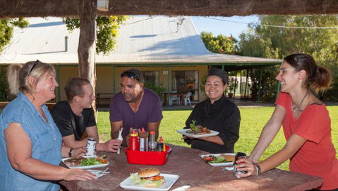 Tilmouth Well Roadhouse - Foster Accommodation 8