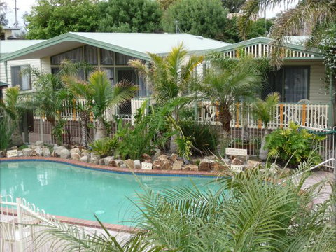 Kangerong Holiday Park - Foster Accommodation 1