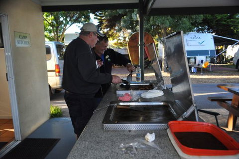 Kangerong Holiday Park - Foster Accommodation 5