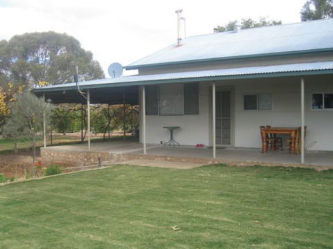 Gilgens Country River Retreat - Foster Accommodation 0