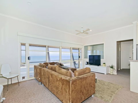 Century 21 SouthCoast: Salt - Foster Accommodation 2
