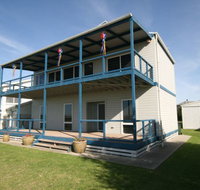 LJ Hooker Goolwa Holiday Rentals - 25 Barrage Road Goolwa South - Foster Accommodation