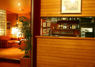 Mitchell Motor Inn - Foster Accommodation 2