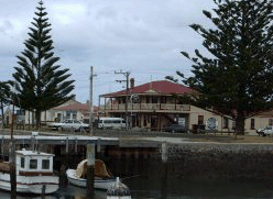 Port Albert Hotel - Foster Accommodation