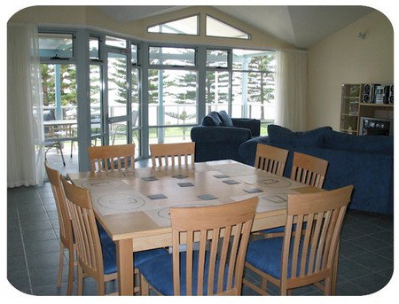 Port Lincoln Foreshore Apartments - Foster Accommodation 1