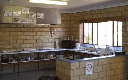 Gold Dust Backpackers YHA - Foster Accommodation 2