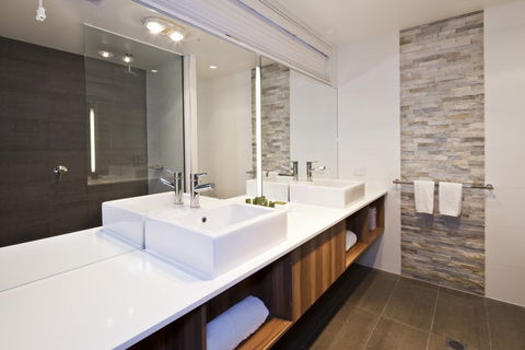 BEST WESTERN PLUS Ballarat Suites - Foster Accommodation 0