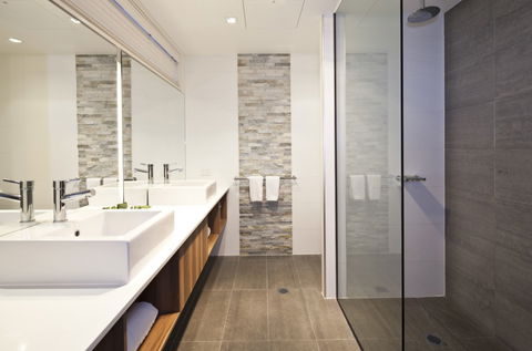 BEST WESTERN PLUS Ballarat Suites - Foster Accommodation 1