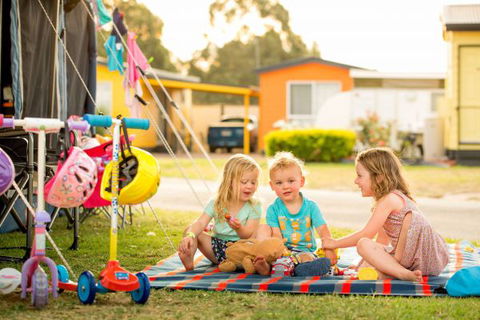 BIG4 Traralgon Park Lane Holiday Park - Foster Accommodation 3