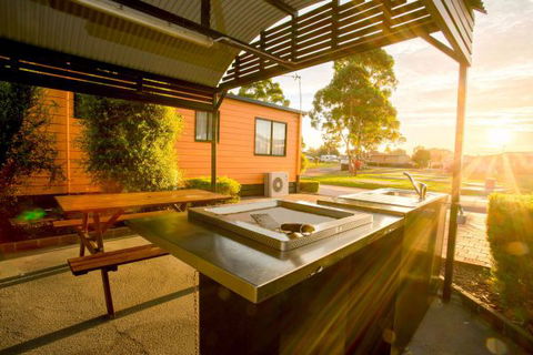 BIG4 Traralgon Park Lane Holiday Park - Foster Accommodation 6