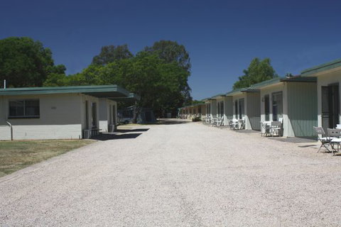 BIG4 North Cedars Holiday Park Wangaratta - Foster Accommodation 2