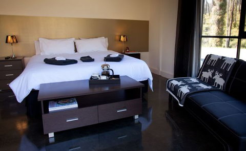 Saladin Lodge - Foster Accommodation 2