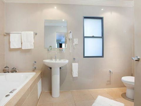 Ambience @ The Harbour - Foster Accommodation 8