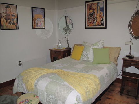 B&B Wodonga - Art Deco Accommodation - Foster Accommodation 3