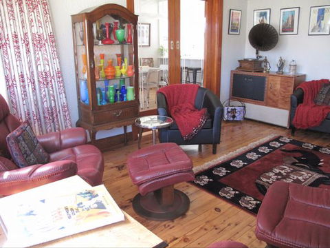 B&B Wodonga - Art Deco Accommodation - Foster Accommodation 6