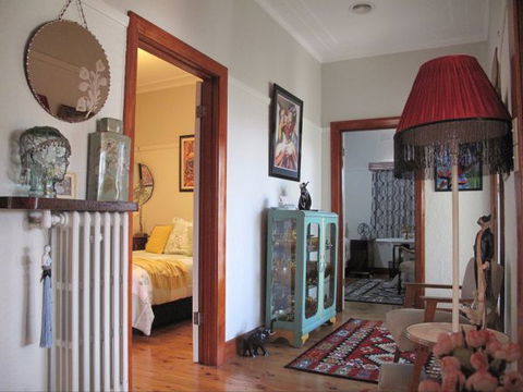 B&B Wodonga - Art Deco Accommodation - Foster Accommodation 7