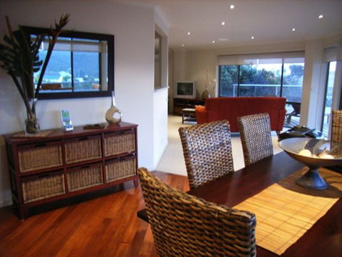 C-Deck Beach House Apartment - Foster Accommodation 0