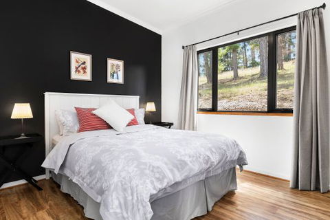Karawatha Cottages B&B - Foster Accommodation 5