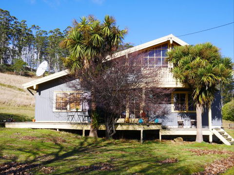 La Perrie Chalet Bed And Breakfast - Foster Accommodation 6