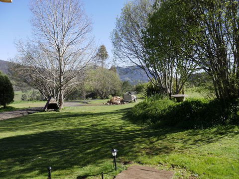La Perrie Chalet Bed And Breakfast - Foster Accommodation 7