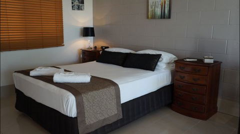 La Solana Holiday Apartments  - Mackay - Foster Accommodation 3