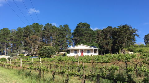 Karawatha Cottages B&B - Foster Accommodation 0