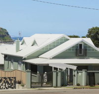 Merewether Beach House B and B - Foster Accommodation