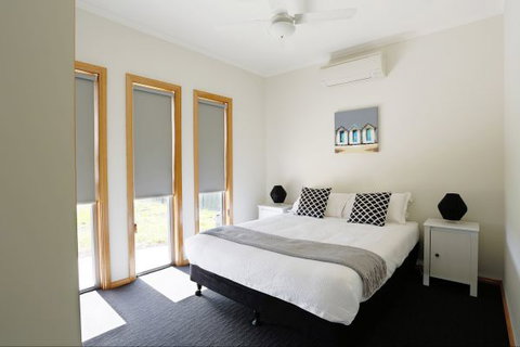 RED FIN Part Of BLUE FIN HOLIDAY HOMES - Foster Accommodation 4