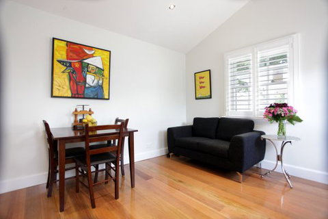 Tannin Apartment - Foster Accommodation 0