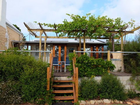 The Old Drik Drik Schoolhouse Retreat - Foster Accommodation 1