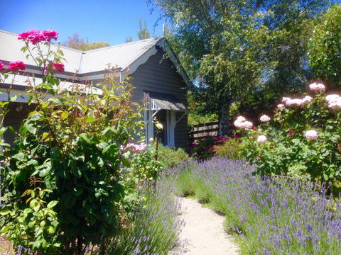 Valley View Cottage - Foster Accommodation 0